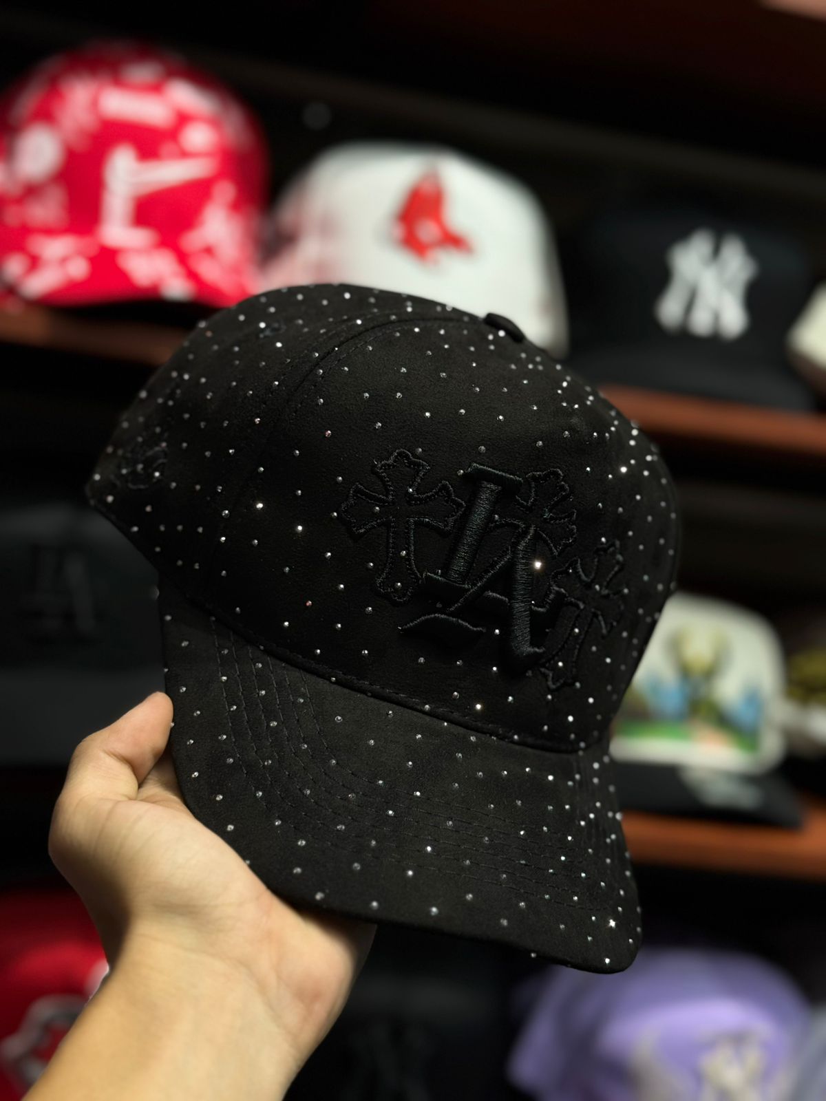 💥 “Glow War: La Gorra que Impone Respeto”