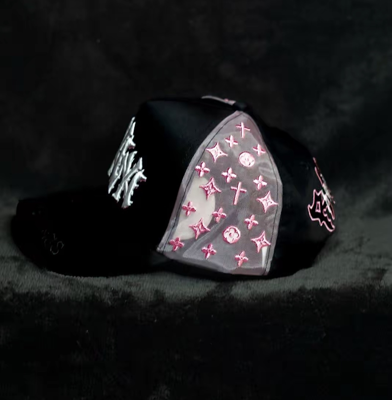 🧢🌸 Gorra NYNYNY Rosa 💖✨