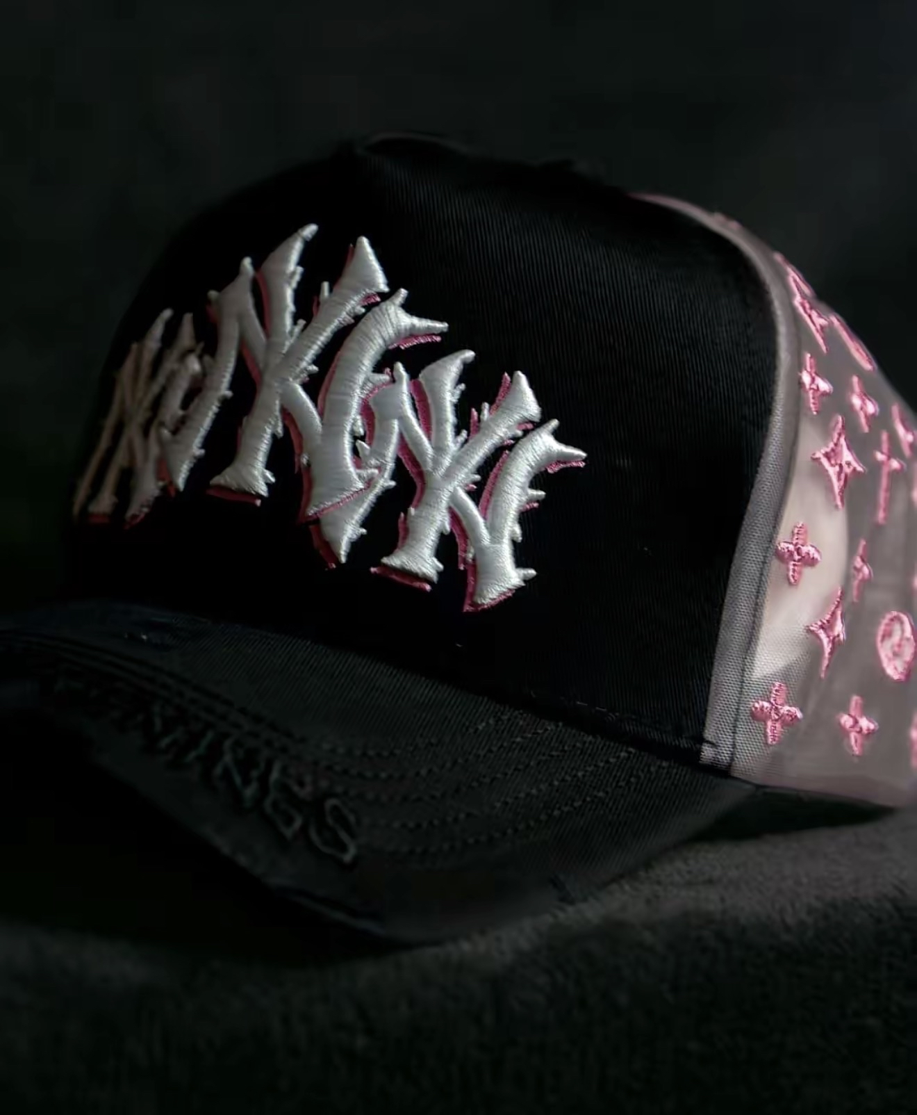 🧢🌸 Gorra NYNYNY Rosa 💖✨